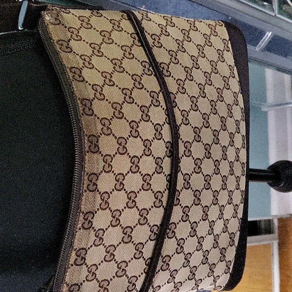Gucci Beige and Brown Crossbody Bag - Picture 2 of 11